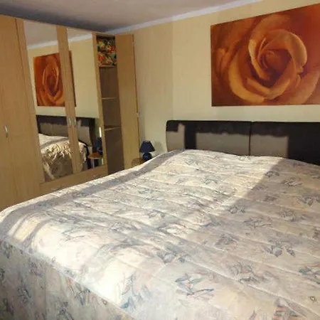 Gruener Winkel - Naehe Strandstrasse * Müritz